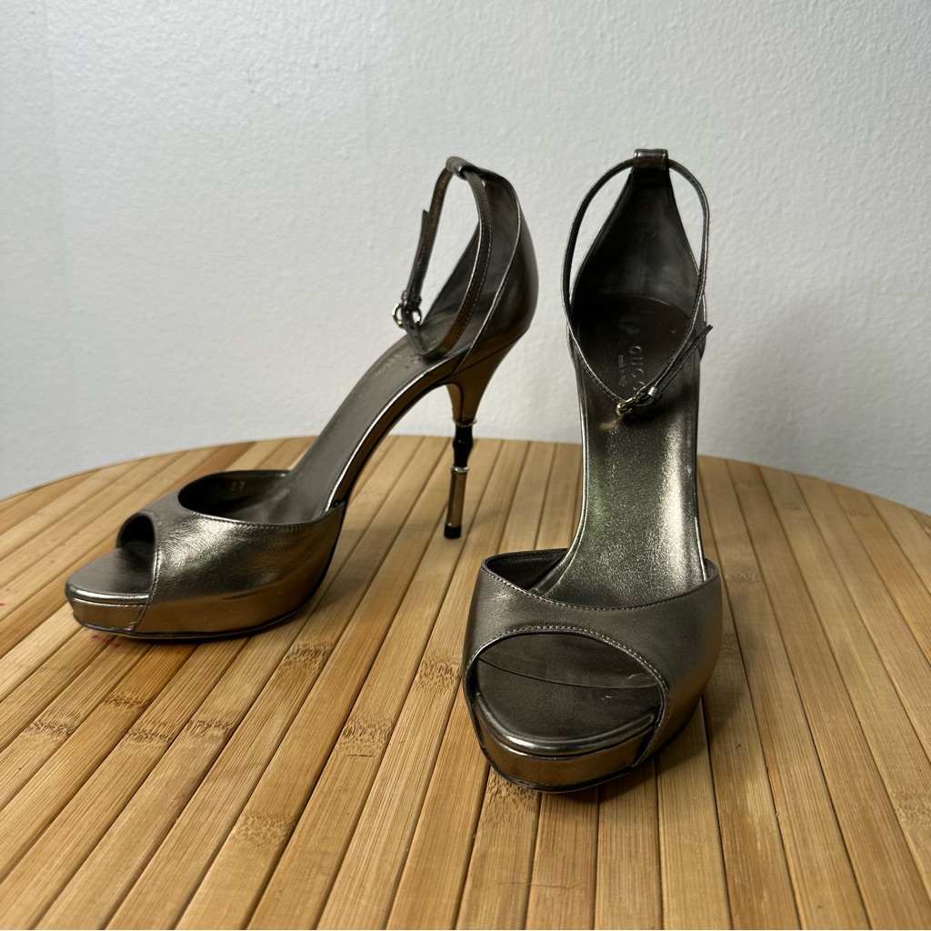 Gucci Metallic Silver Heels